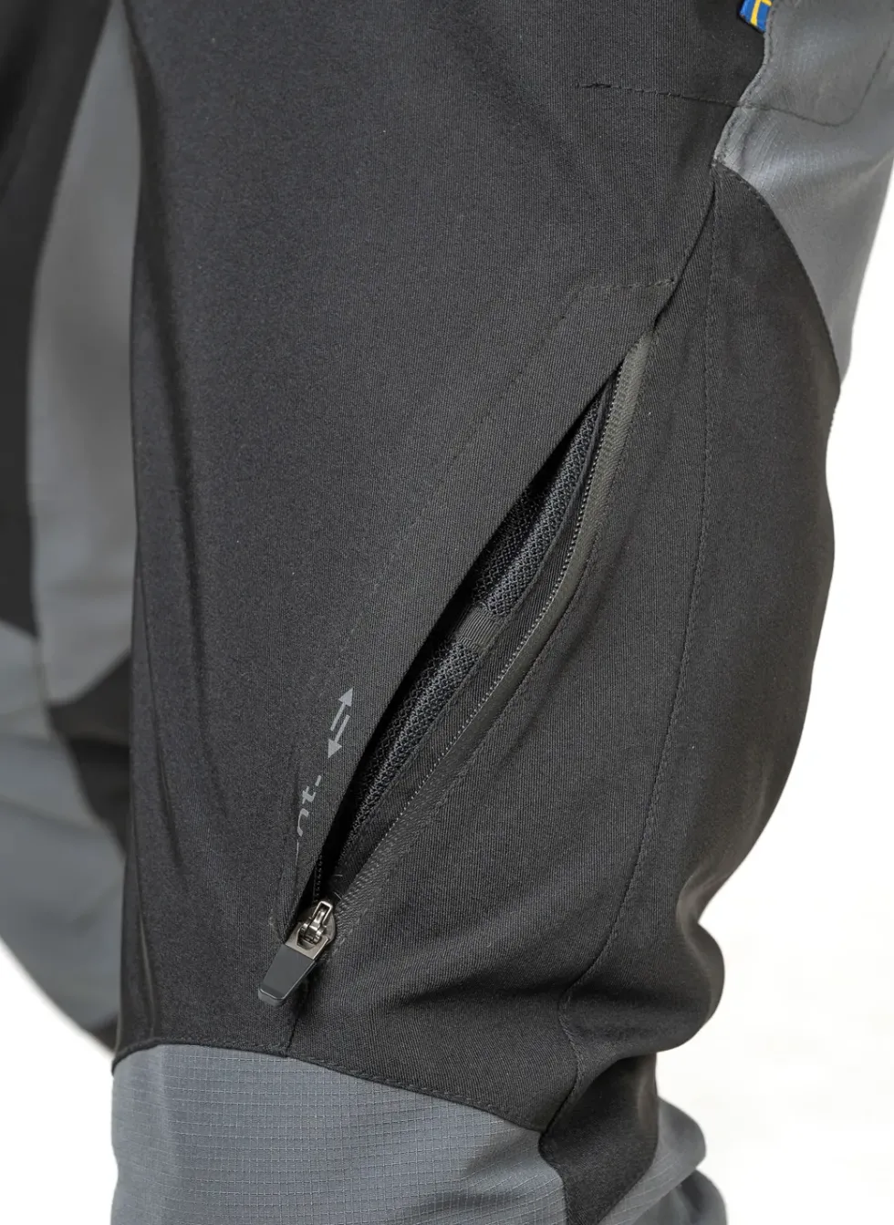 Lindstrands Textilbyxa Lofsdalen Pants Svart/stålgrå Kort